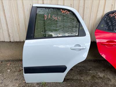 SUZUKI SX4 GY Bal hátsó Ajtó (Részeivel)