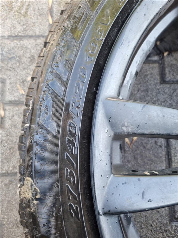  5x120 lyukosztású 20" használt alufelni, rajta 275/40 használt Pirelli téli gumi  4. kép