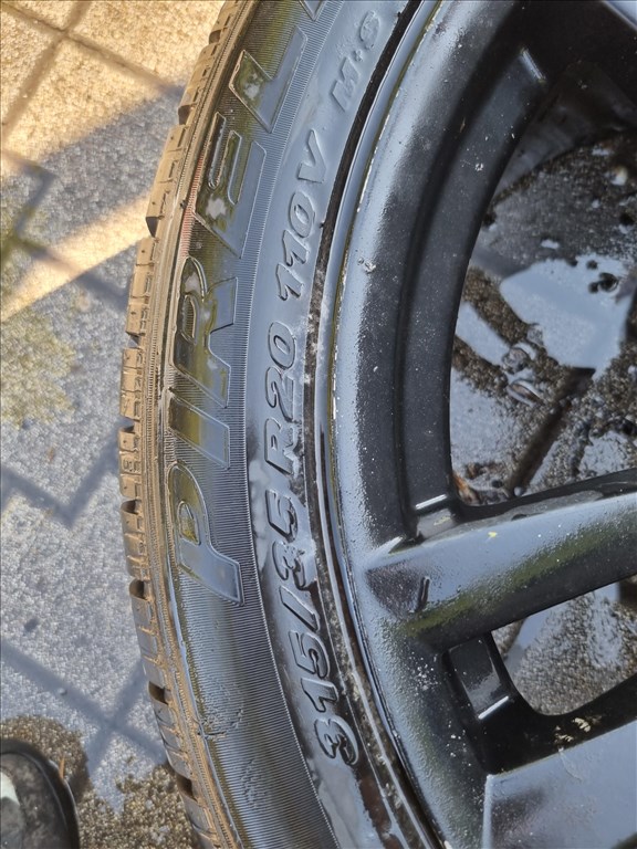  5x120 lyukosztású 20" használt alufelni, rajta 275/40 használt Pirelli téli gumi  5. kép