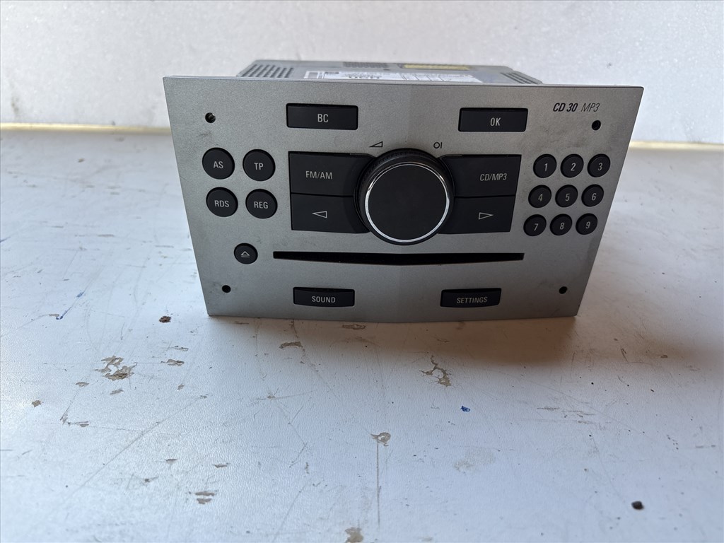 Opel Astra H 2004-2010 Rádió Fejegység 13251057 1. kép