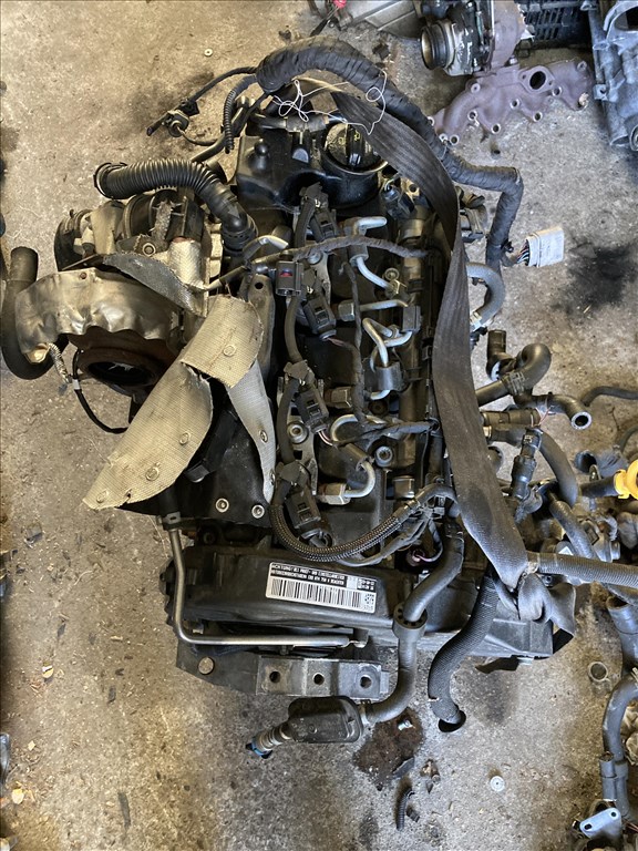 Volkswagen Golf VII 2.0 TDI BMT CRB 2.0 CrTdi motor komplett turbó üzemanyag befecskendező rendszer  1. kép