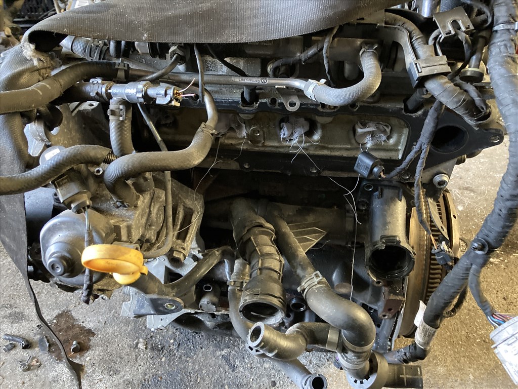 Volkswagen Golf VII 2.0 TDI BMT CRB 2.0 CrTdi motor komplett turbó üzemanyag befecskendező rendszer  6. kép