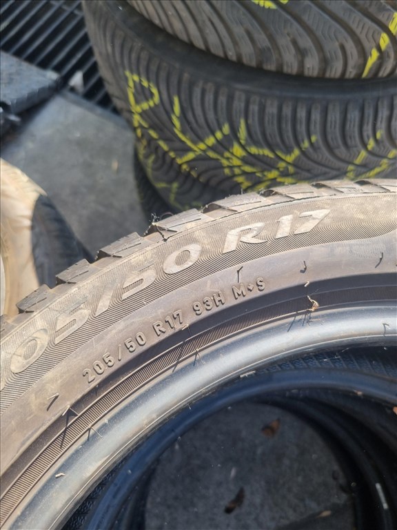  205/5017" újszerű Pirelli Scorpion 3 téli gumi 4db  6. kép