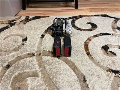 MAZDA CX-5 KE, GH Hátsó középső Biztonsági Öv Csat