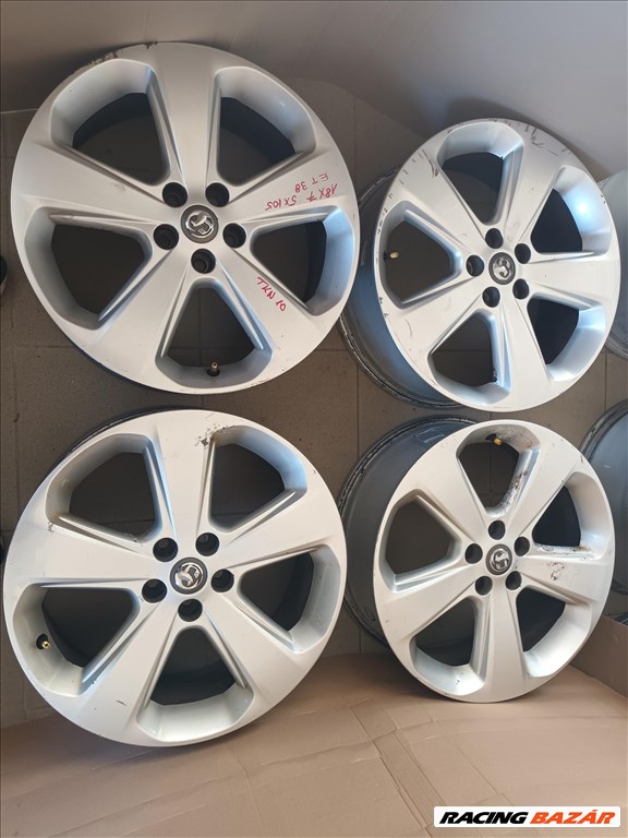 Opel j astra k astra mokka  5x105 lyukosztású 7JJ 18" használt gyári alufelni tkn 10 1. kép