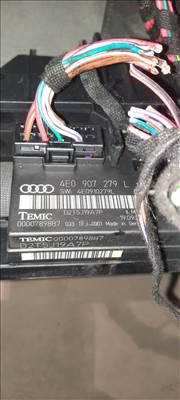 Audi A8 D3 komfort elektronika  4e0907279l