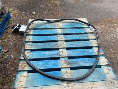 AUDI A4 8K2, B8 Bal első Gumikéder 017107