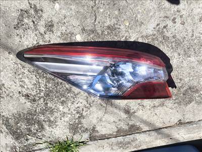 Toyota Camry bal hátsó lámpa 