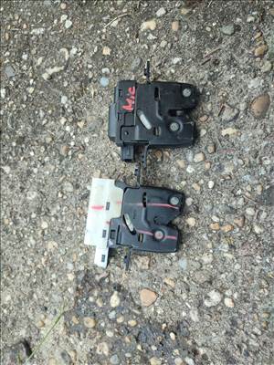 Nissan Micra K12 csomagtérajtó zár