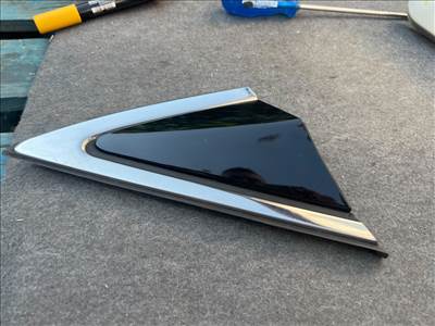 HYUNDAI i40 CW VF Jobb Visszapillantó Tükör Előtti Burkolat