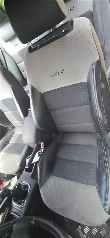 Volkswagen Golf V bontott alkatrészei 1.6i Bse-Bgu 5. kép