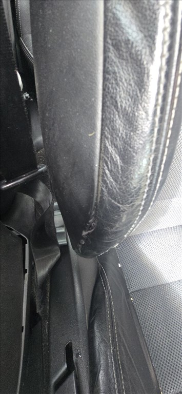 Volkswagen Golf V bontott alkatrészei 1.6i Bse-Bgu 8. kép