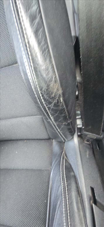 Volkswagen Golf V bontott alkatrészei 1.6i Bse-Bgu 13. kép