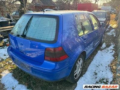 Volkswagen Golf IV jobb hátsó ajtó LW5Z