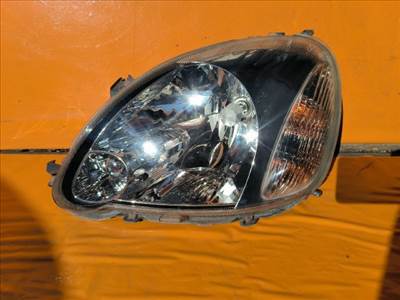 Toyota Yaris (XP10) Bal Fényszóró