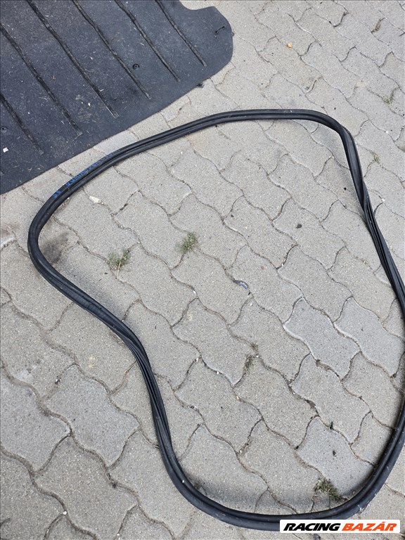 Audi A8 (D3 - 4E) D3 - 4E Ajtó gummikéder csomagtérajto  1. kép