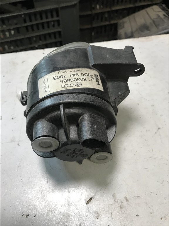 Audi A4 (B5 - 8D) FL _ jobb ködlámpa 8d0941700d 2. kép