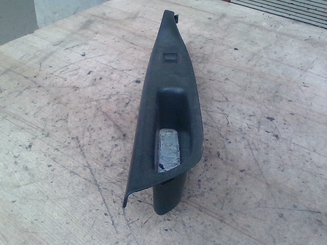 MAZDA 6 02-05 Jobb első ablakemelő kapcsoló 1. kép