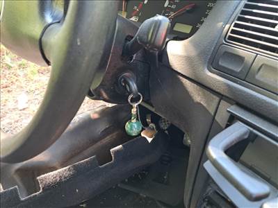 Volkswagen Golf IV 1.9 TDI gyújtás kapcsoló 