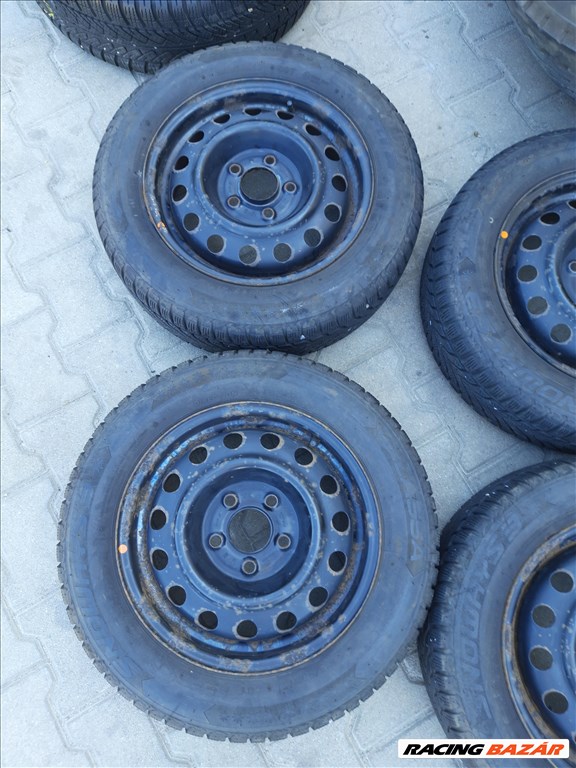 5x114.3 lyukosztású 15" használt (gyári felni) lemezfelni, rajta 185/65 használt téli gumi sxx4 3. kép