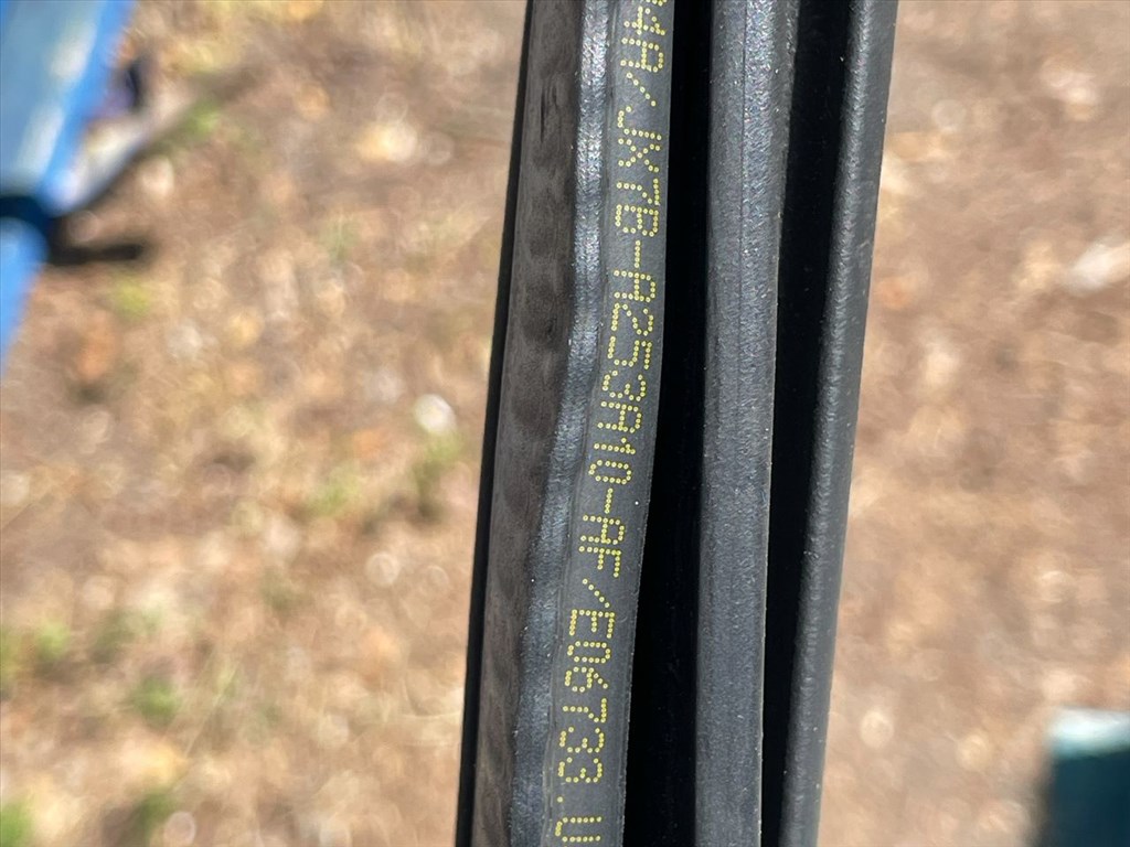 FORD FOCUS IV  Jobb hátsó Gumikéder 4. kép