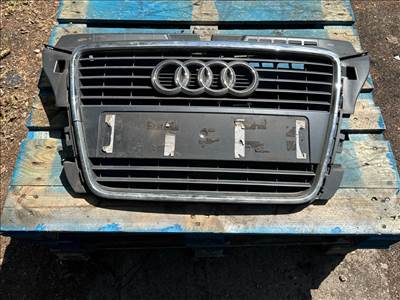 AUDI A3 8P1 Hűtőrács 017031