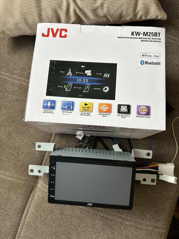 JVC KW-M25BT Mechanika Nélküli Érintőképernyős Autós Multimédia Lejátszó - 2 DIN Méret 1. kép