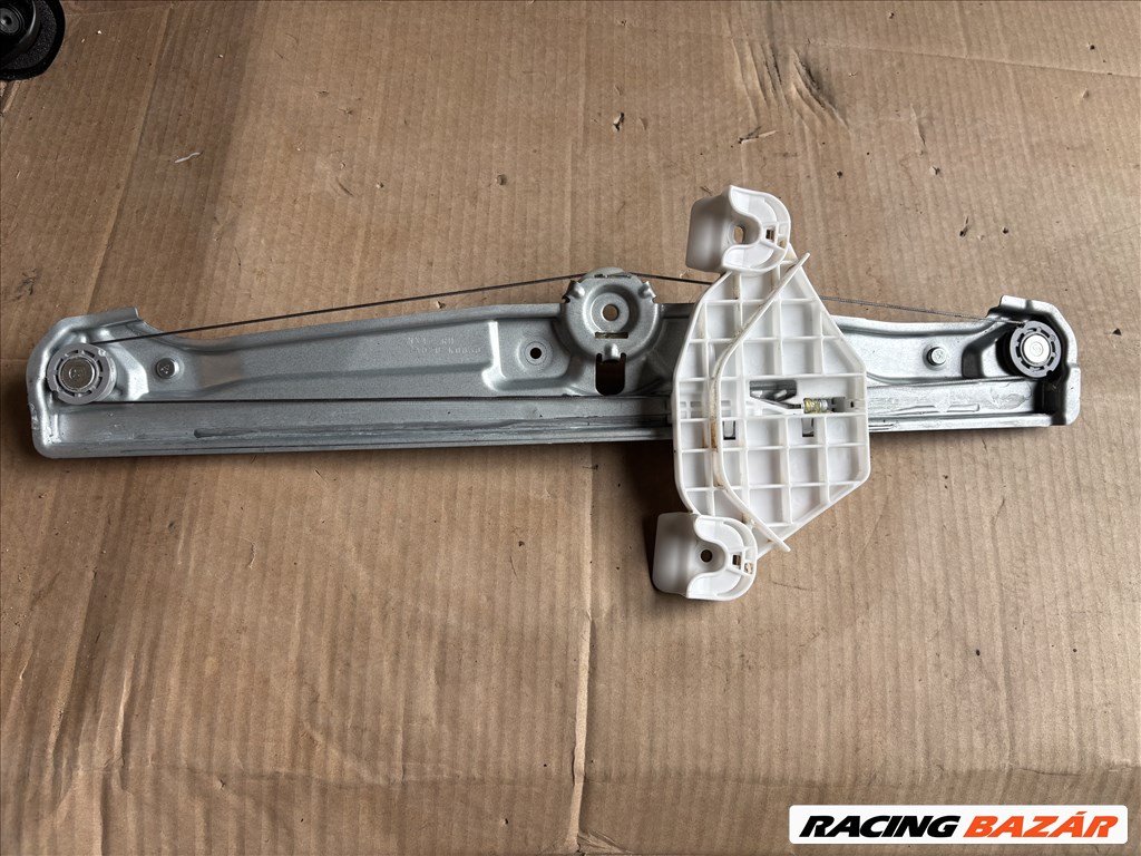 Hyundai Tucson (NX4) Ablakemelő szerkezet jobb első ba020k0030 1. kép
