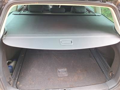 Volkswagen Passat B8 Csomagtér roló 