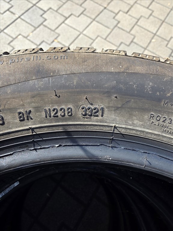  205/5516" újszerű Pirelli snowcontrol serie 3 téli gumi  4. kép