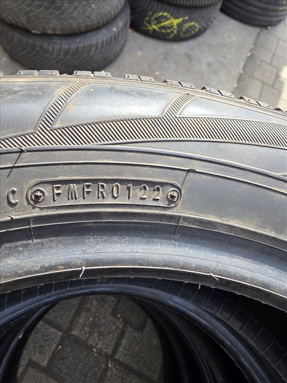 235/5518" újszerű Falken eurowinter hs01  téli gumi  4. kép