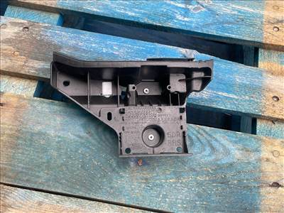 FORD FOCUS IV  Jobb hátsó Oldal Lökhárító Tartó (Műanyag)