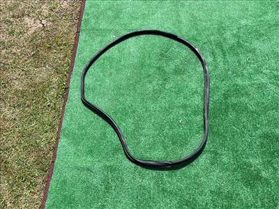 NISSAN JUKE F15 Jobb hátsó Gumikéder