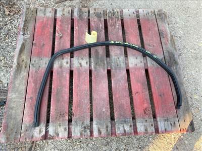 SUZUKI SPLASH  Jobb első Gumikéder 012135