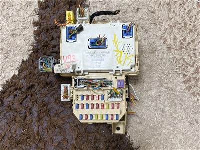 SUZUKI SPLASH  Biztosítéktábla Motortér