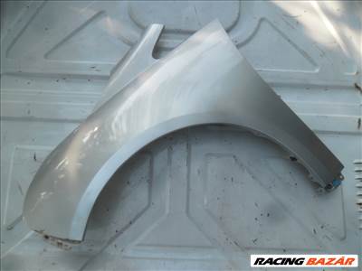 Mitsubishi Grandis bal első sárvédő