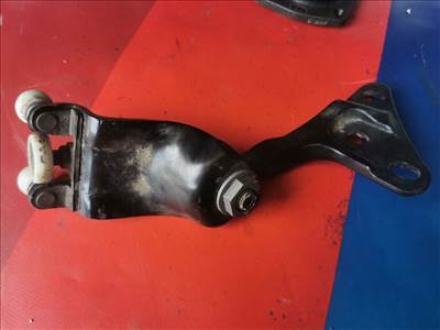 Ford Transit Mk8 FORD TRANSIT Tolóajtó Sín Görgő v25028aa