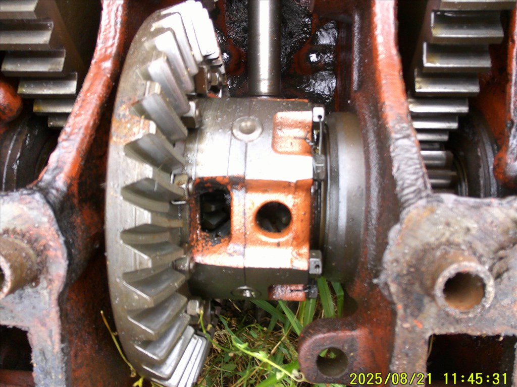 MTZ 80 TRAKTORRA HÁTSÓHÍD-KARDÁN-FÉKRENDSZER CSAK EGYBEN OLCSÓN 10. kép