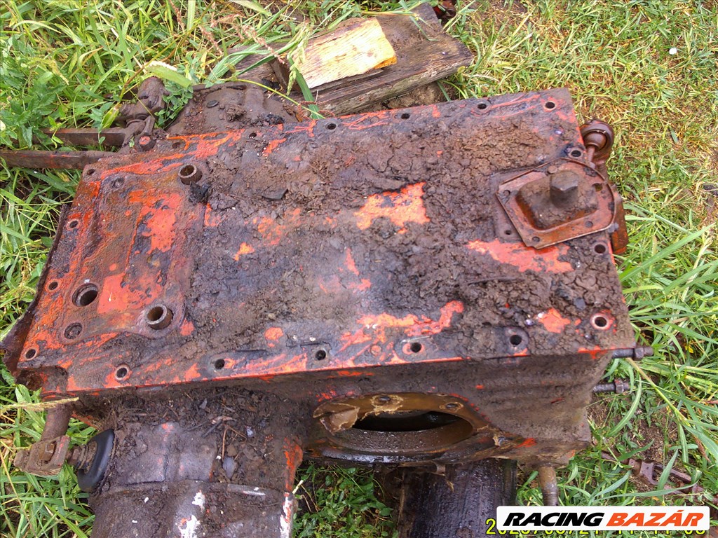 MTZ 80 TRAKTORRA HÁTSÓHÍD-KARDÁN-FÉKRENDSZER CSAK EGYBEN OLCSÓN 28. kép