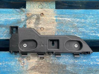 FORD FOCUS IV  Jobb hátsó Oldal Lökhárító Tartó (Műanyag)