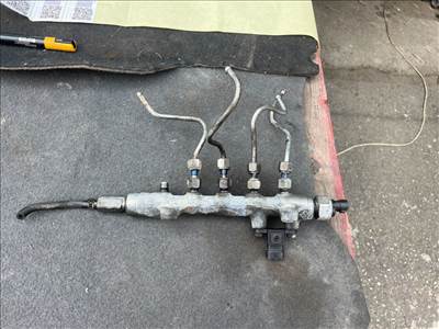 TOYOTA AURIS NRE15_, ZZE15_, ADE15_, ZRE15_, NDE15_ Közösnyomócső 008299