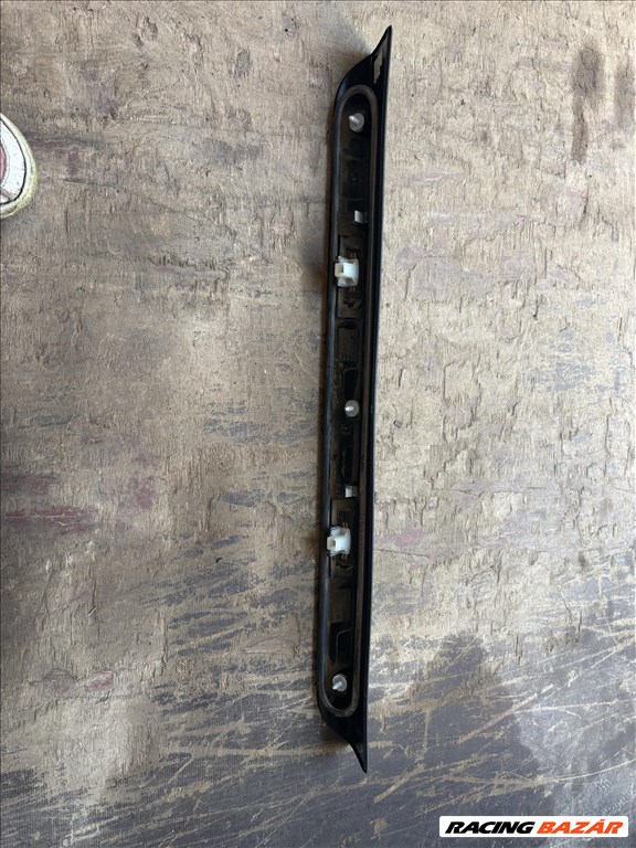 Fiat Ducato III Hátsó rendszámtábla megvilágító keret 1307272070 3. kép