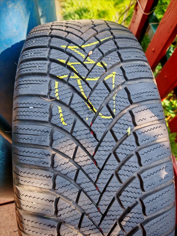  5x112 lyukosztású 17" használt RC alufelni, rajta 215/55 használt Bridgestone téli gumi gumi  4. kép
