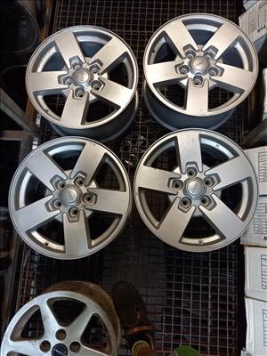 Jeep Commander Alufelni szett 7.5x17 5x127 axx