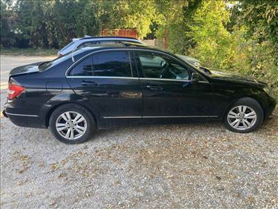 Mercedes C 220 (W204) bontott alkatrészei