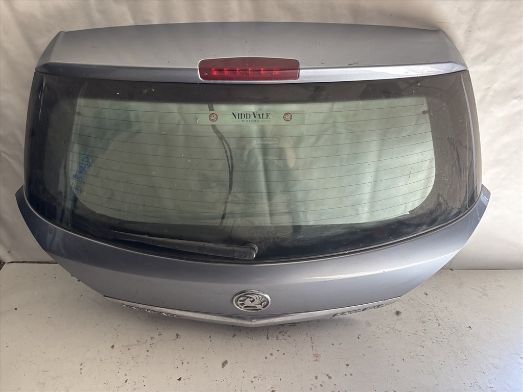 13548 Opel Astra H 2004-2010 Csomagtérajtó   Z163 Ezüst 1. kép