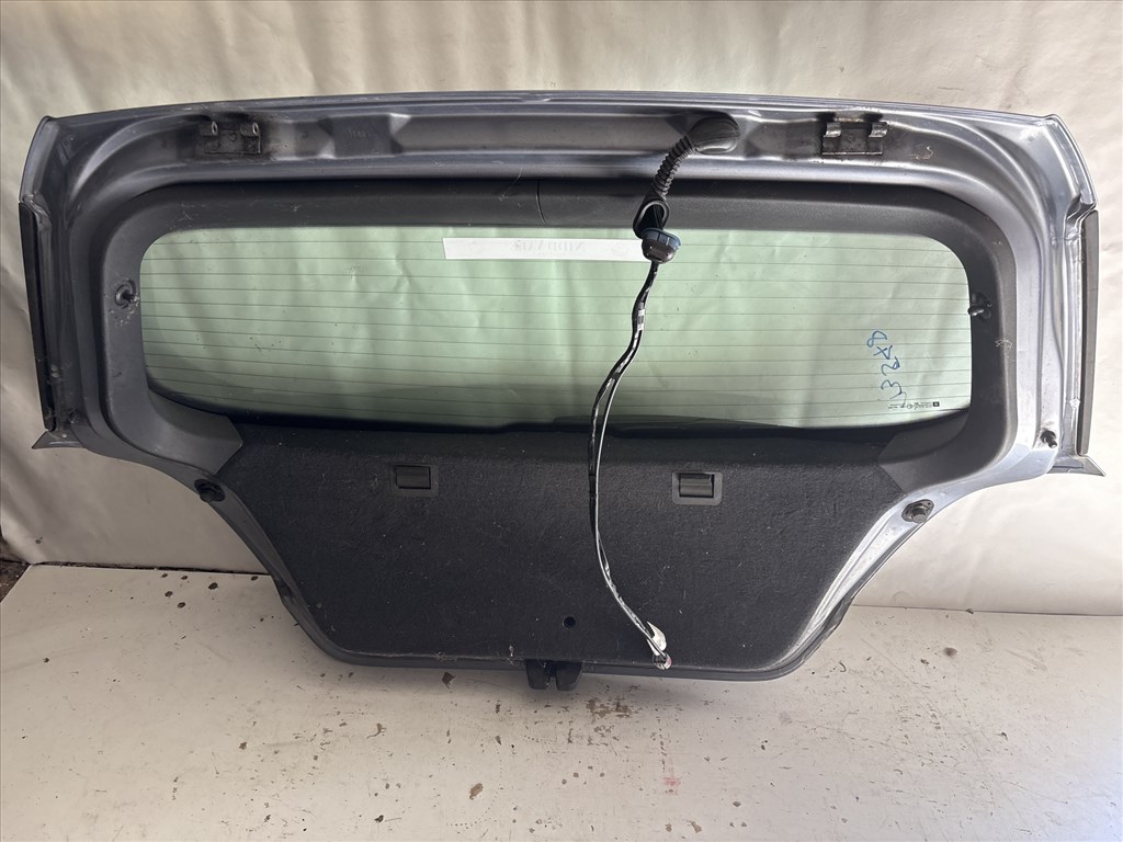 13548 Opel Astra H 2004-2010 Csomagtérajtó   Z163 Ezüst 5. kép