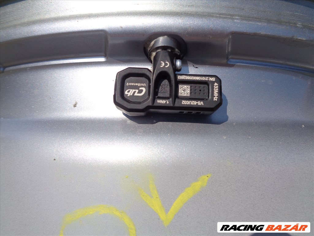 Mercedesre alufelni 18-as, nyomás szenzorral, mint az új eladó. 9. kép