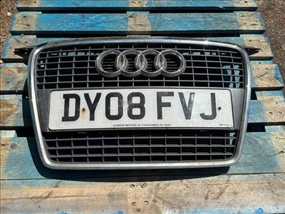 AUDI A3 8P1 Hűtőrács 017033