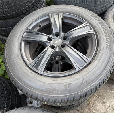  5x112 lyukosztású 18" használt alufelni, rajta 235/65 újszerű Bridgestone téli gumi 